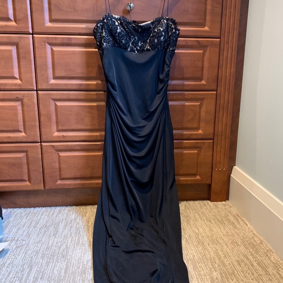 beautiful lace top formal dress - Picture 2 of 5